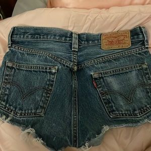 Great condition slight decaying of back tag, see photo. Doesn’t fit anymore:(